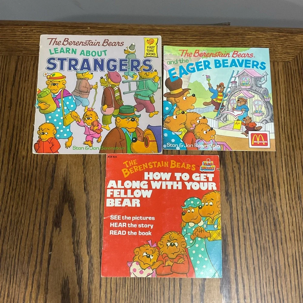 12 Storybook Readers Level 1